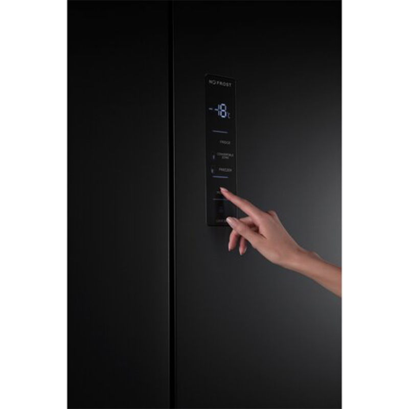 Refrigeradora de 586 Litros RI-880I con Panel Digital  Negra Indurama