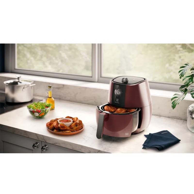 Freidora 4L Roja Eficiente EAF31 Electrolux