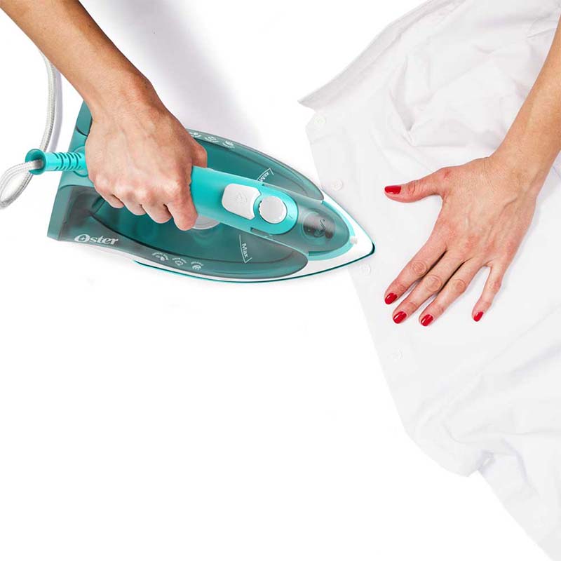 Plancha Vapor Verde Cerámica GCSTBS5052-013 Oster