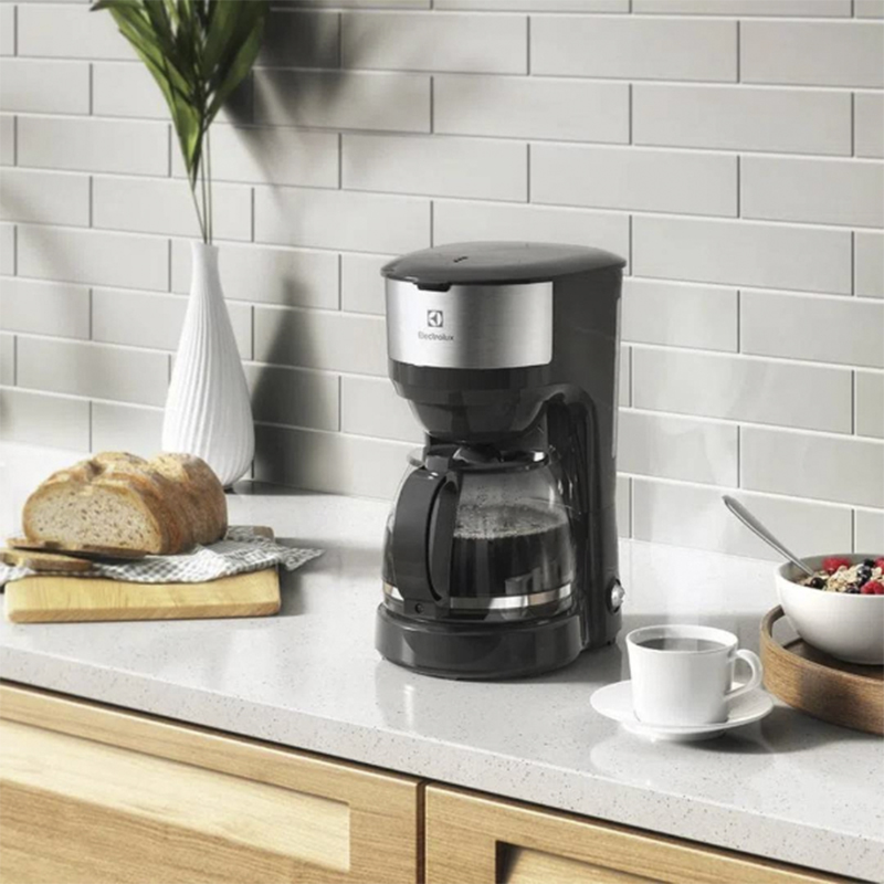 Cafetera Eléctrica 30 Tazas Efficient ECM20 Electrolux 