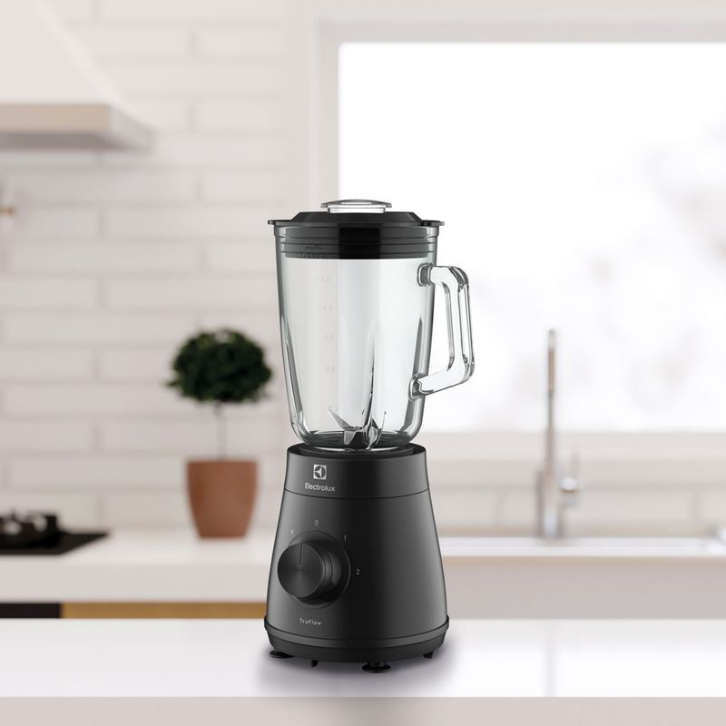 Licuadora 2 Velocidades + Pulse Negra EBS20 Electrolux