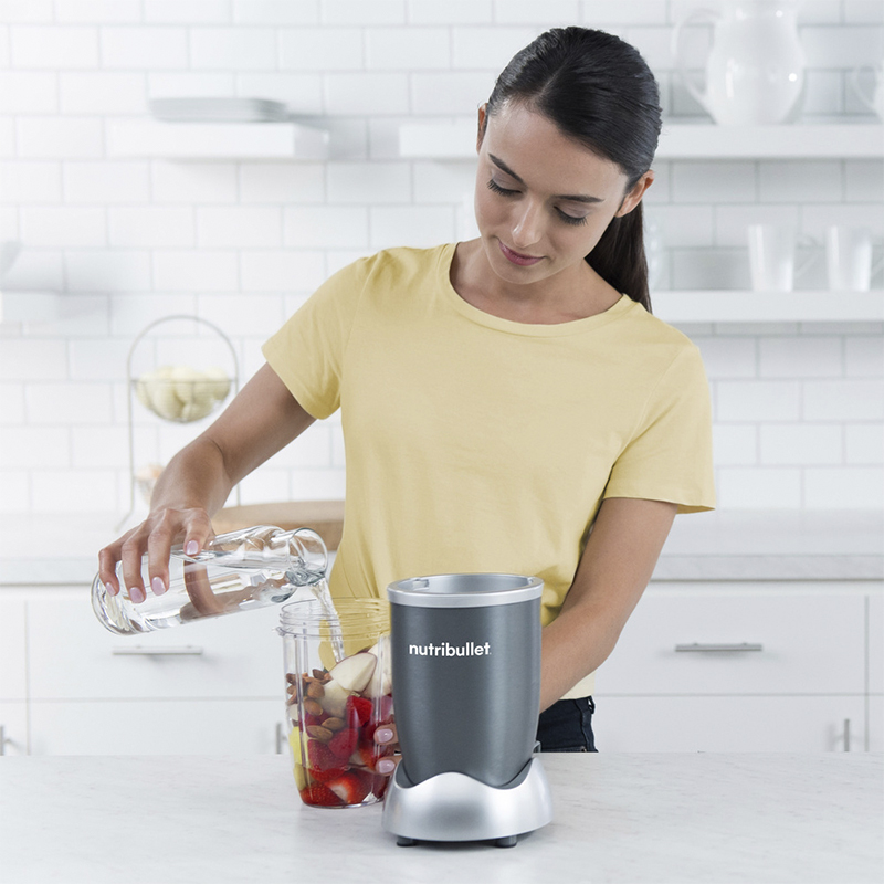 Licuadora Nutribullet 8pcs 600w Jarra Plástico Color Gris