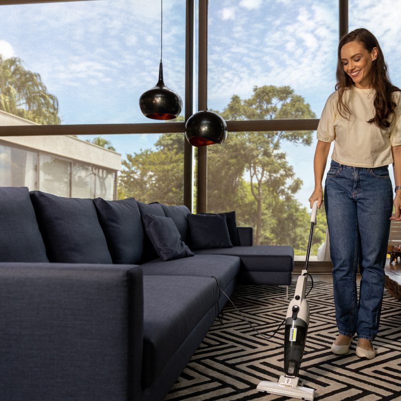 Aspiradora Vertical VCL1 1000w Blanca Karcher