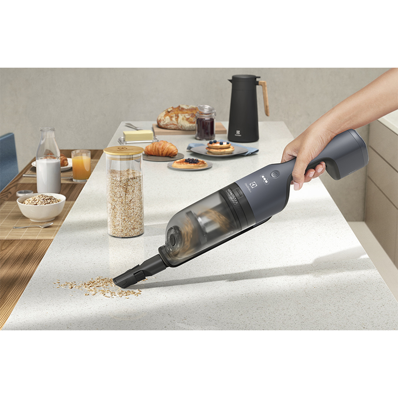 Aspiradora Vertical Inalámbrica Electrolux 2 En 1 Azul (ERG019)