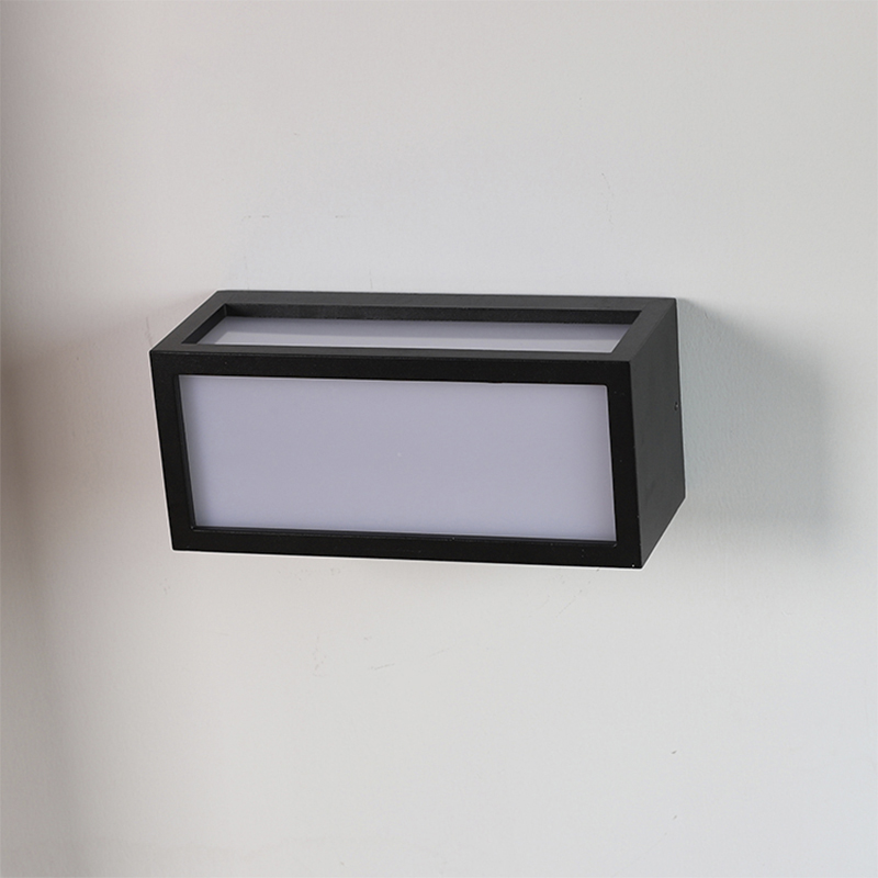 Lámpara Led para Exterior Decorativa Negra 20w