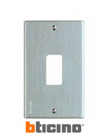 Placa 1 Hueco Vertical Magic STD